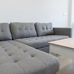 Tu Piso Nuevo En El Centro De Lägenhet