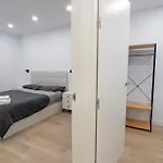Tu Piso Nuevo En El Centro De Lägenhet