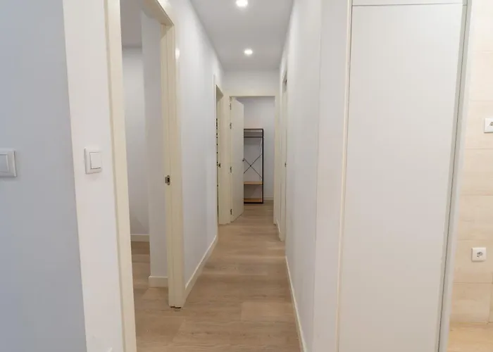 Tu Piso Nuevo En El Centro De *